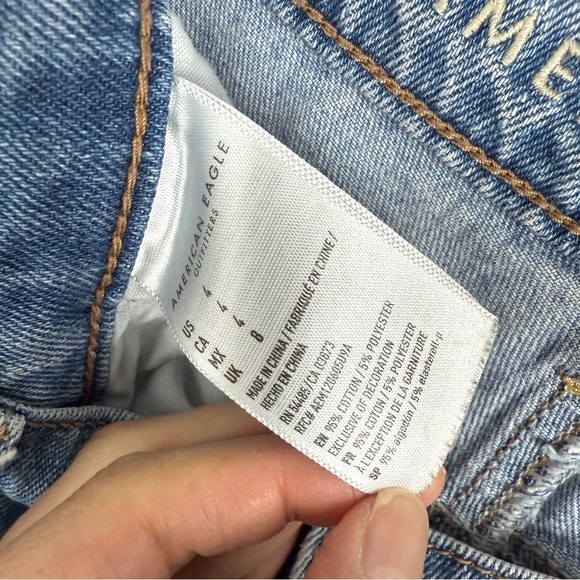 American Eagle Mom Short Pleated Denim Jean Shorts 4 - Picture 9 of 9